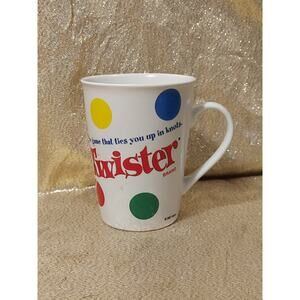 Vintage TWISTER The Game That Ties You In Up Knots Coffee Mug Cup Hasbro 2003